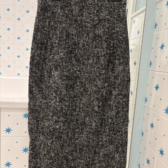 Dolce & Gabbana tweed midi pencil skirt - Picture 4 of 6